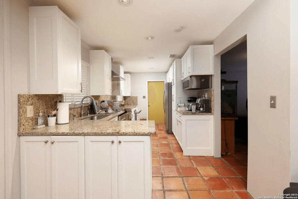 Cozy Near Airport,fast Ev Charger & Theater